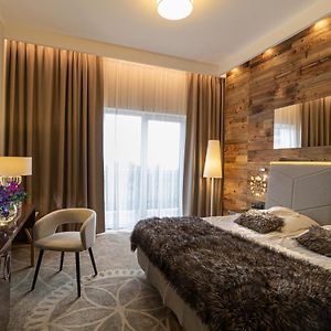 Studio two bedrooms